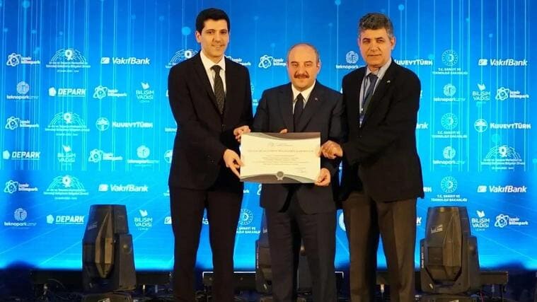 İstanbul Üniversitesi'nin Liderliğindeki Entertech İstanbul Teknokent, Türkiye'nin En İyi 5 Teknokenti Arasında 3. Sıraya Yerleşti.